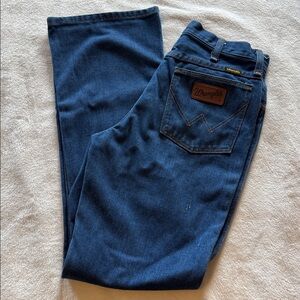 Wrangler 945 vintage 100% cotton denim blue jeans dark rinse bootcut
